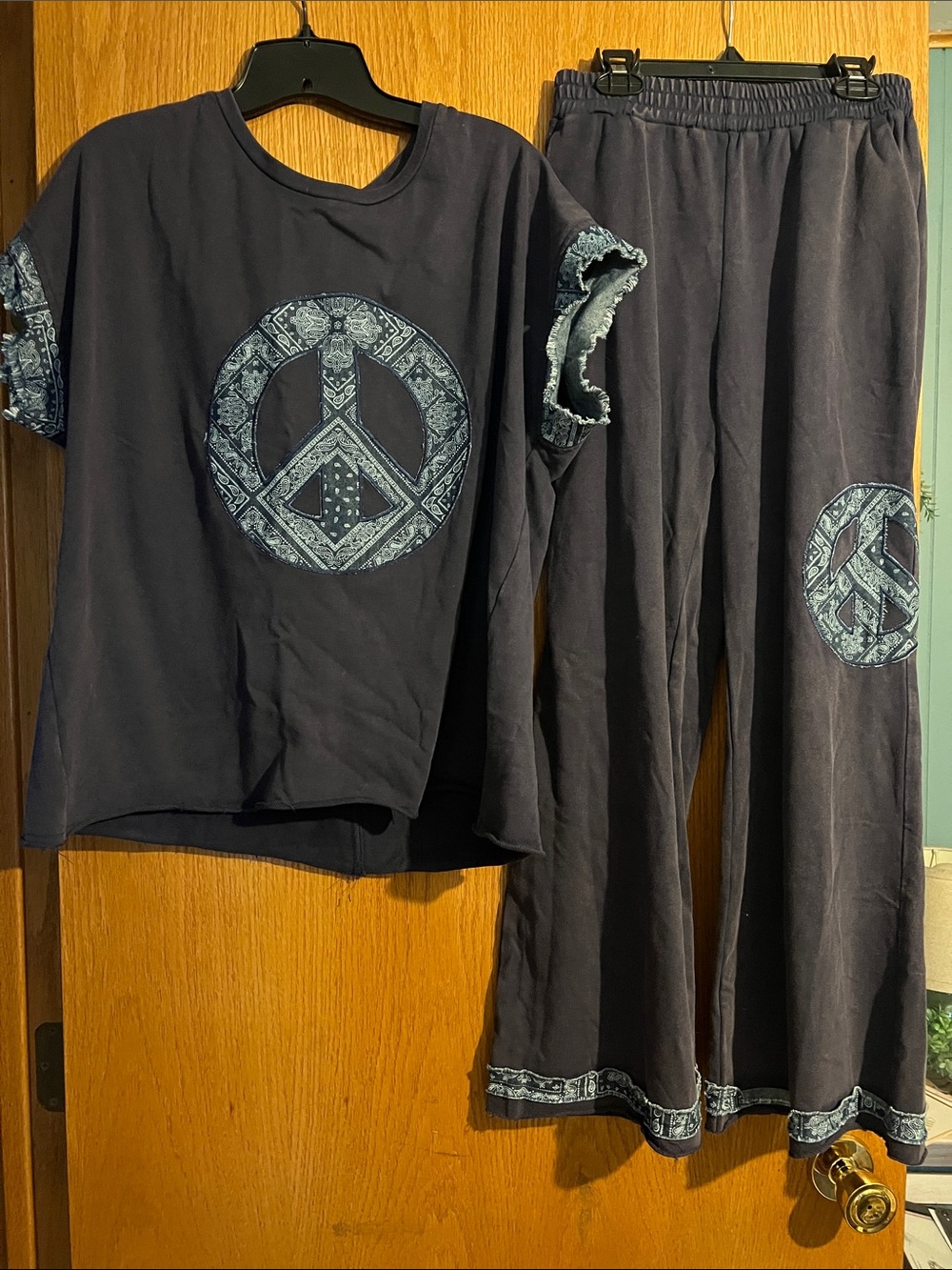 Women blue Peace-Print Umgee Set - Comfortable Lounge Tee & Pants